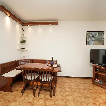 Prázdninový dům Re-ri By Interhome Laveno-Mombello