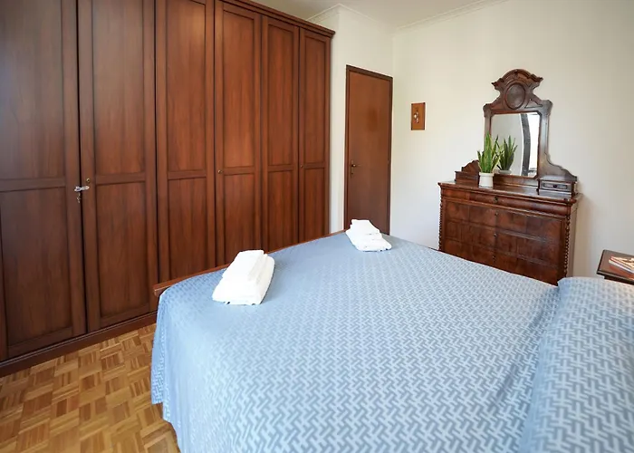 Re-ri By Interhome * 라베노-몸벨로